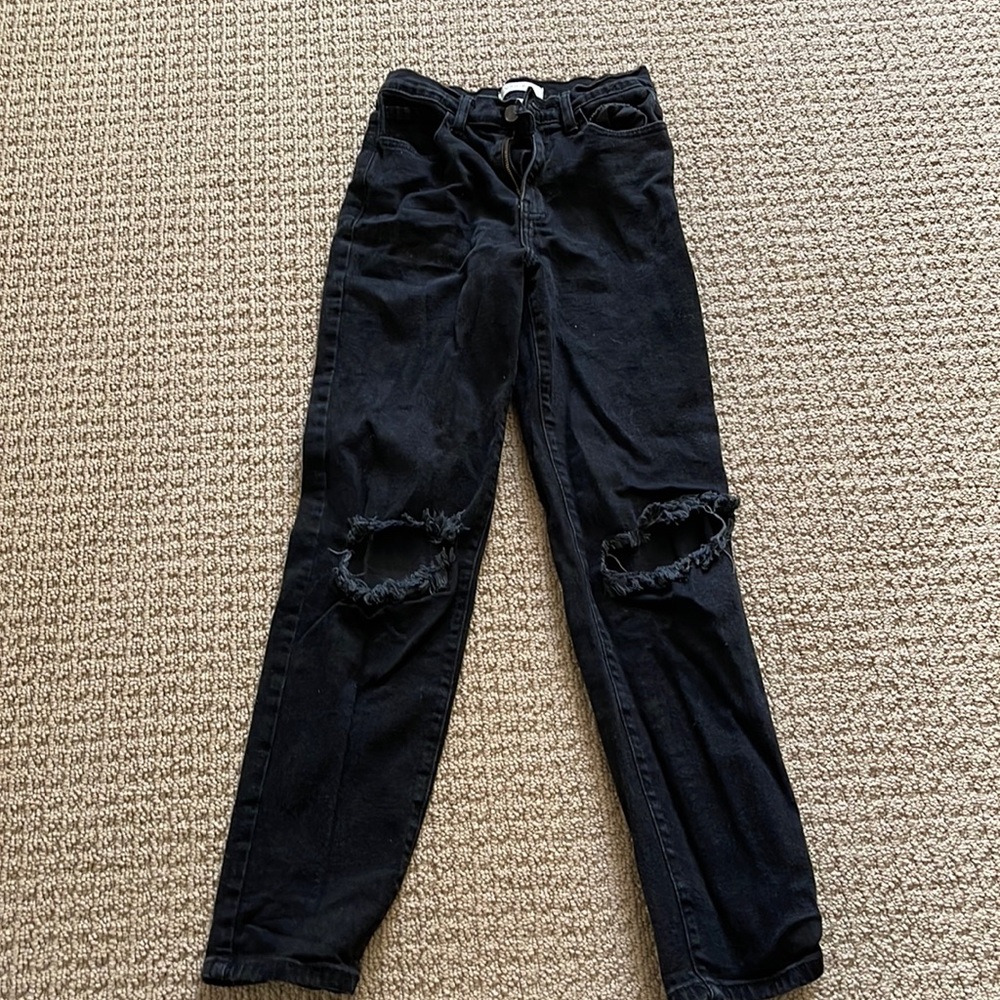 Vibrant black jeans